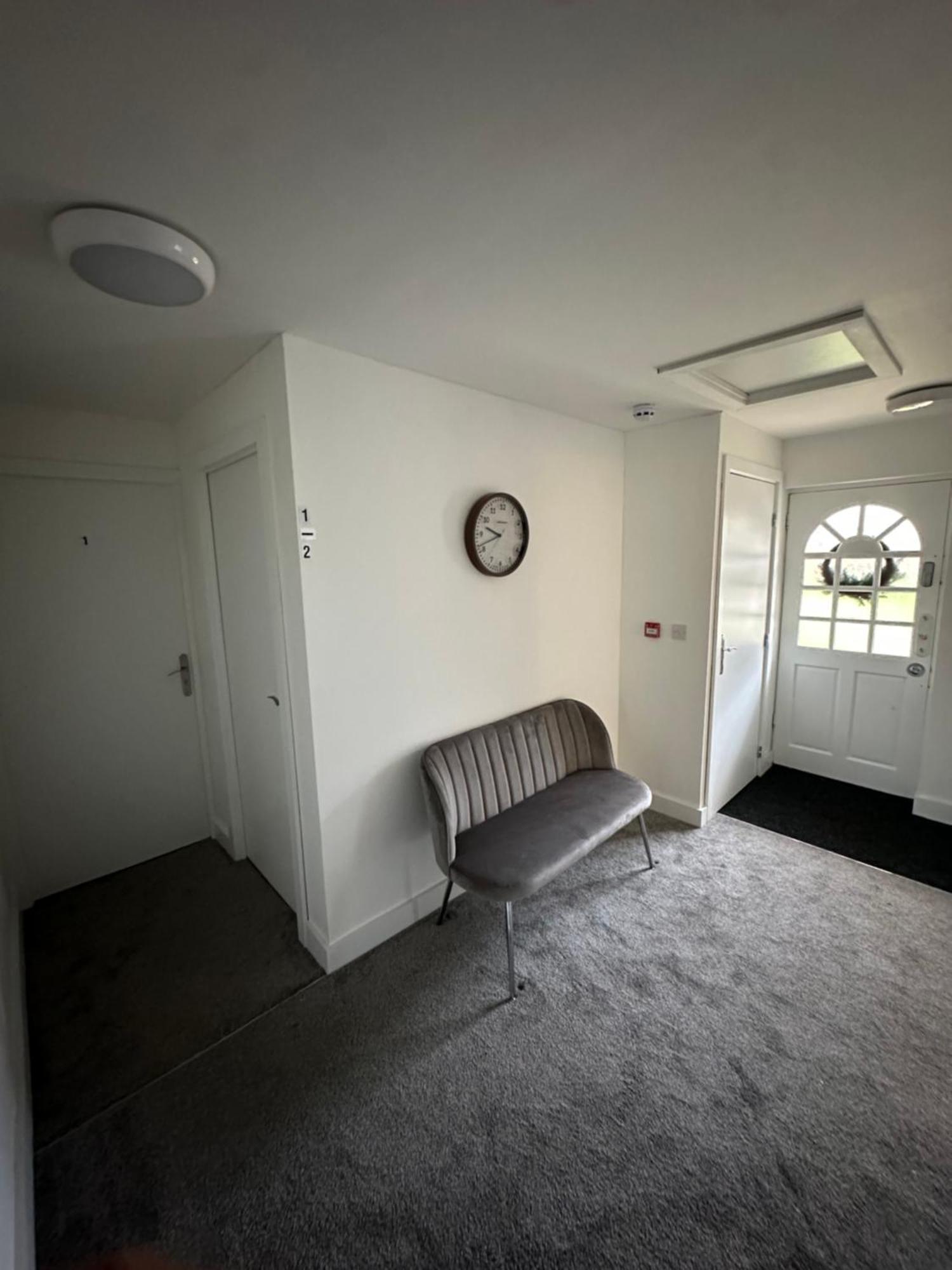 Selborne Studios Off Road Gated Parking Coventry Extérieur photo