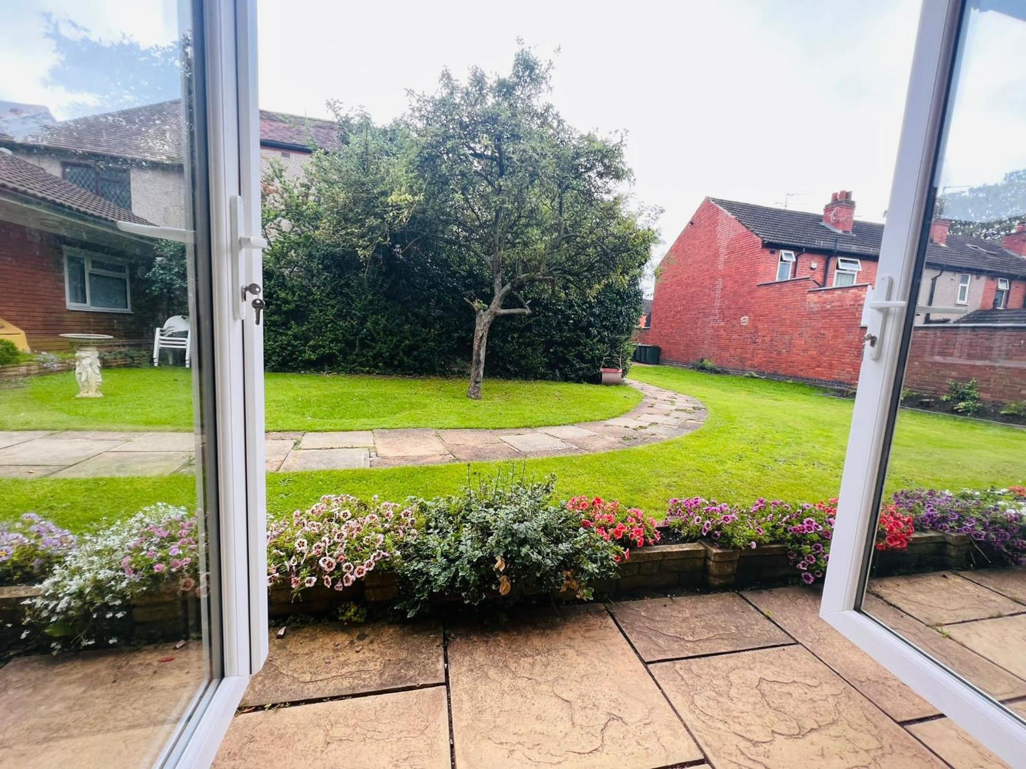 Selborne Studios Off Road Gated Parking Coventry Extérieur photo